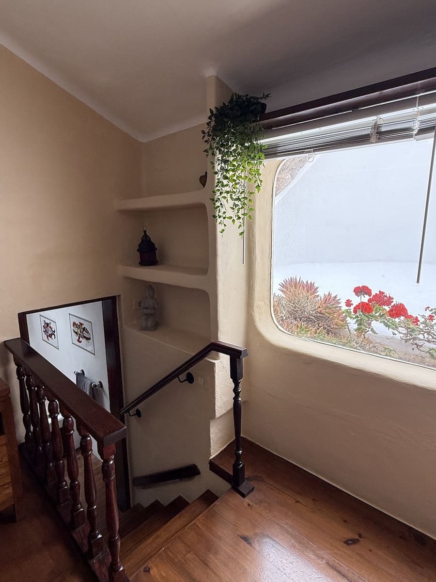 4 bedroom Villa for sale in Nazaret with garage - € 690,000 (Ref: 9311423)