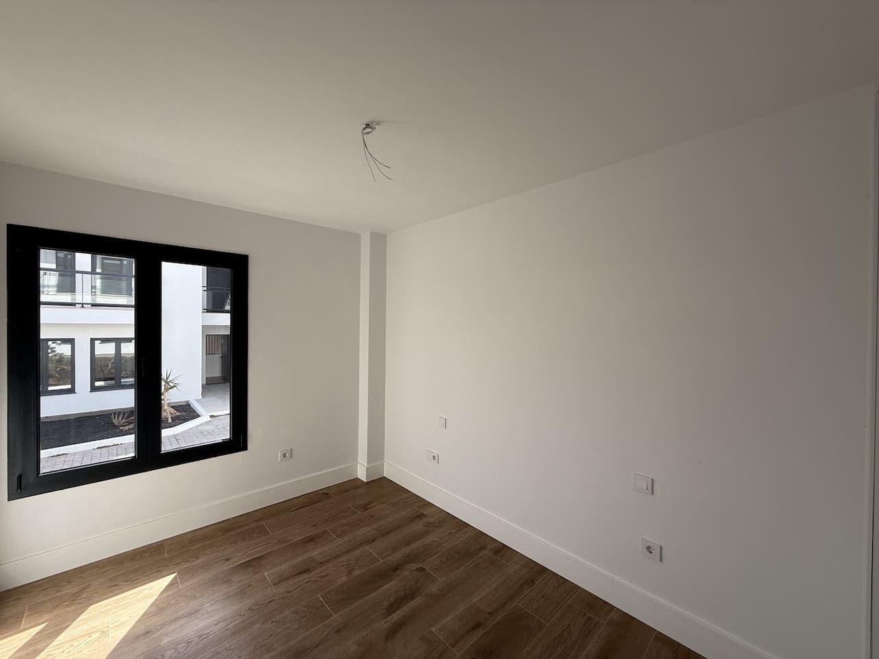 3 Zimmer Apartment zu verkaufen in Corralejo mit Garage - 345.000 € (Ref: 9340537)