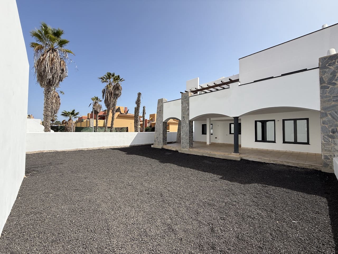 3 Zimmer Apartment zu verkaufen in Corralejo mit Garage - 345.000 € (Ref: 9340537)