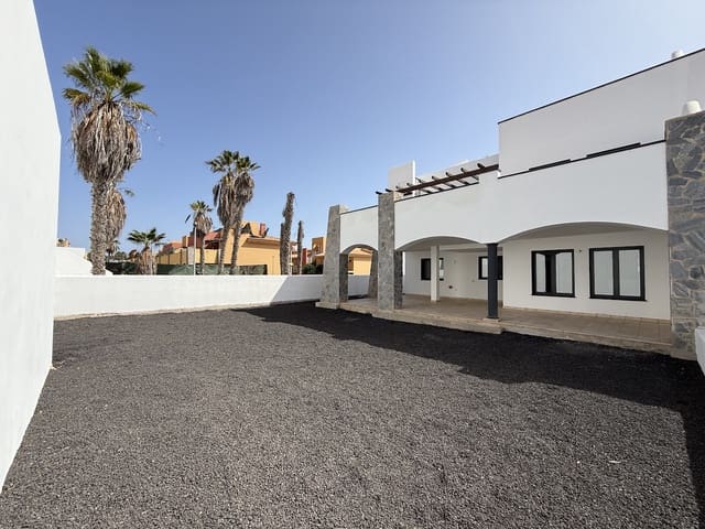 3 Zimmer Apartment zu verkaufen in Corralejo, La Oliva mit Garage - 345.000 € (Ref: 9340537)