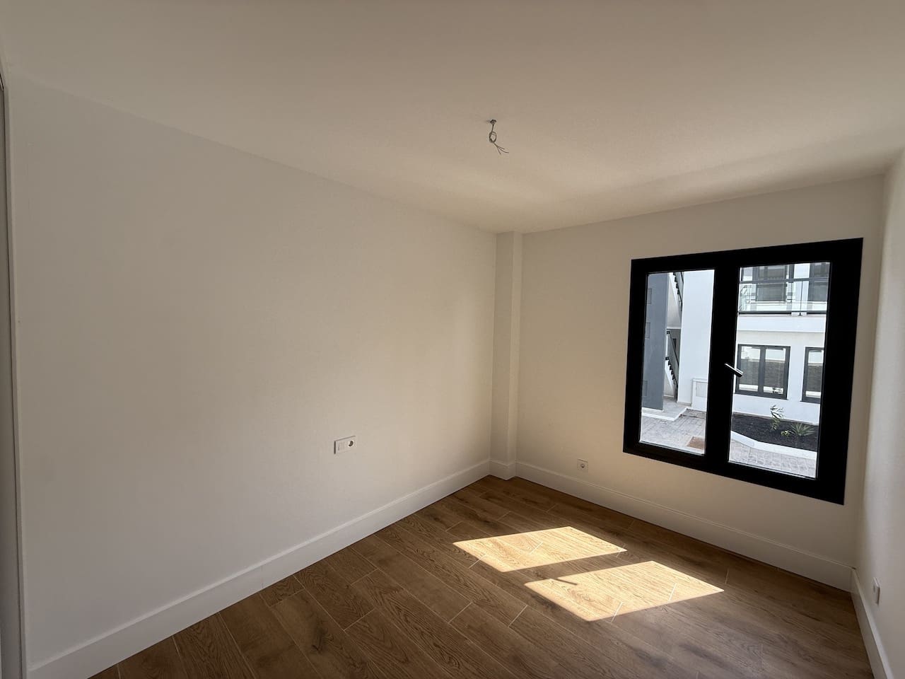 3 slaapkamer Appartement te koop in Corralejo met garage - € 345.000 (Ref: 9340538)