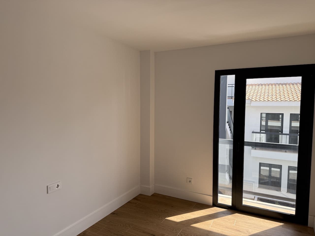 3 slaapkamer Appartement te koop in Corralejo met garage - € 360.000 (Ref: 9340539)