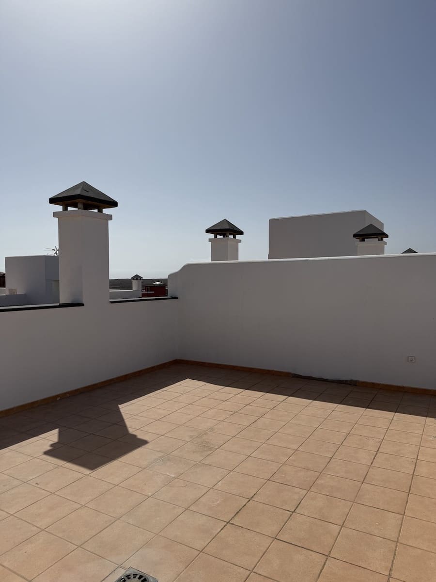 3 slaapkamer Appartement te koop in Corralejo met garage - € 360.000 (Ref: 9340539)