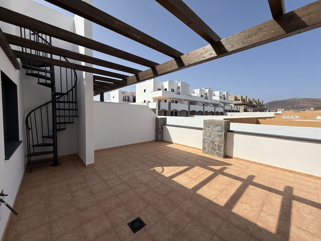 3 slaapkamer Appartement te koop in Corralejo met garage - € 360.000 (Ref: 9340539)