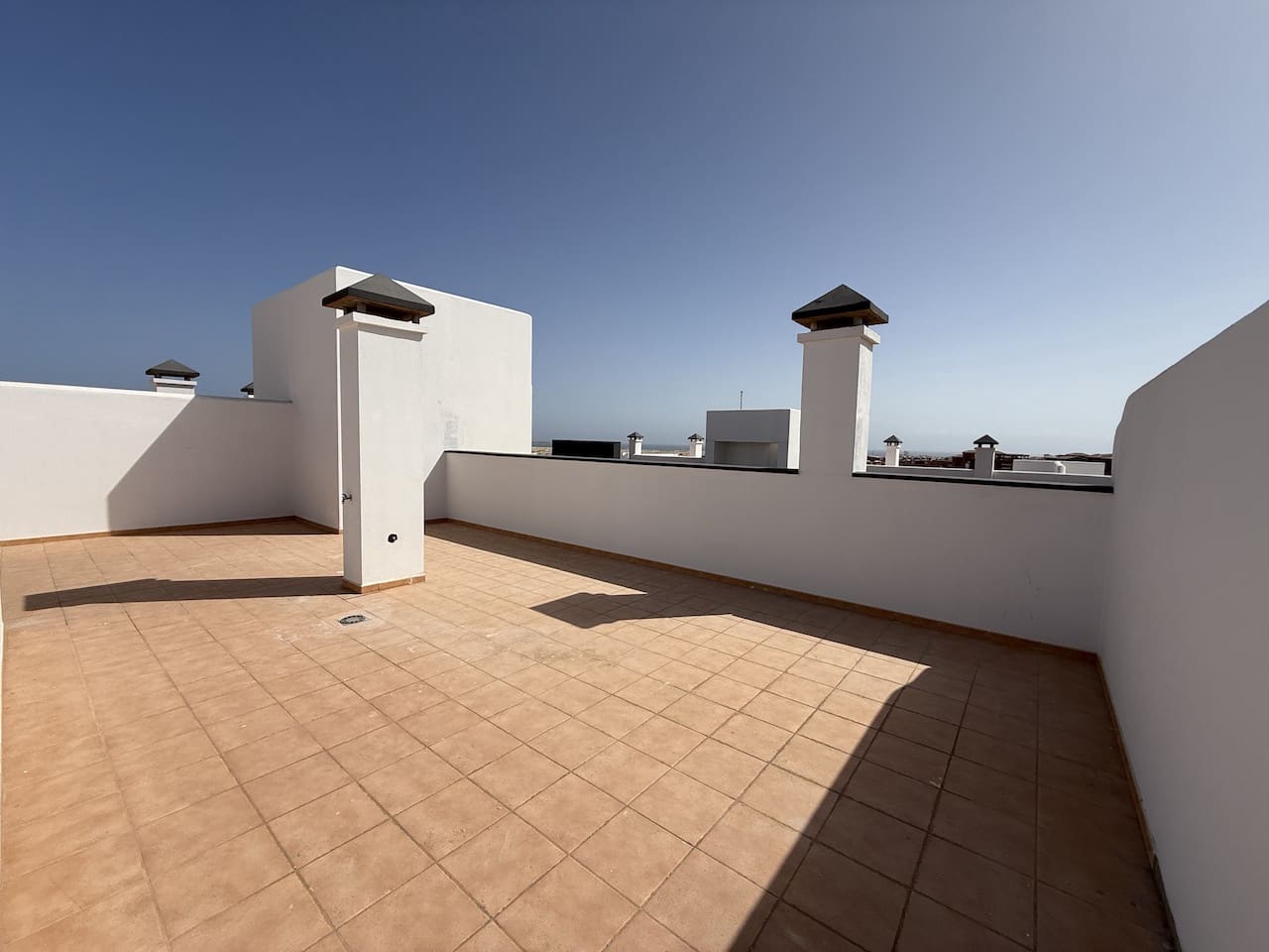 3 slaapkamer Appartement te koop in Corralejo met garage - € 360.000 (Ref: 9340539)
