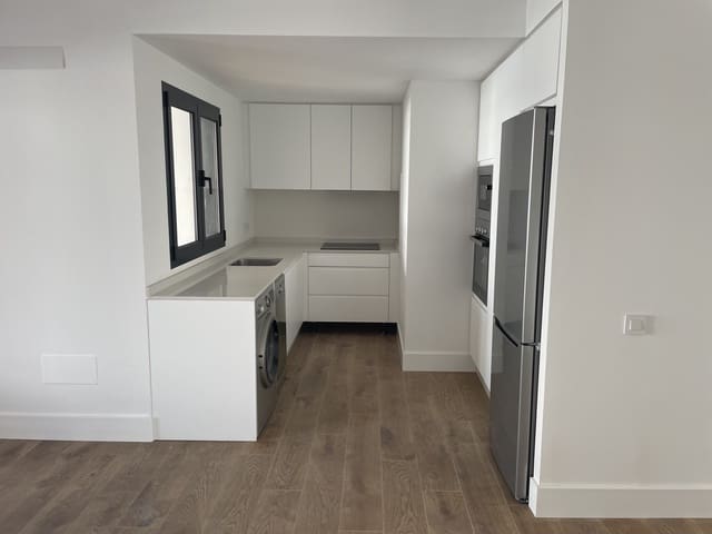 2 chambre Appartement à vendre à Corralejo, La Oliva avec piscine garage - 245 000 € (Ref: 9348080)