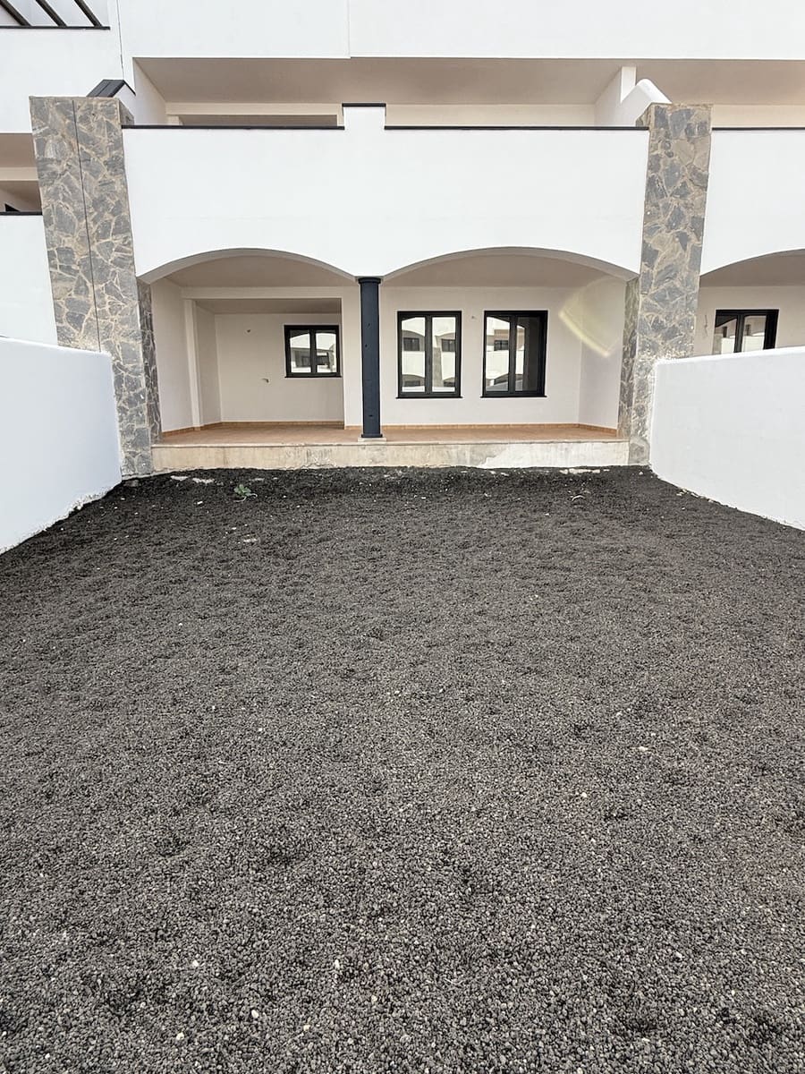 2 sovrum Lägenhet till salu i Corralejo med pool garage - 249 000 € (Ref: 9348775)