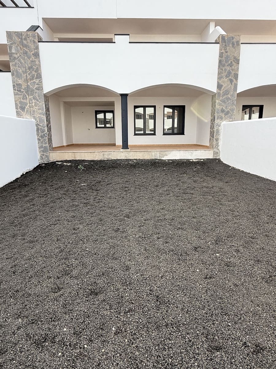2 sovrum Lägenhet till salu i Corralejo med pool garage - 249 000 € (Ref: 9348775)