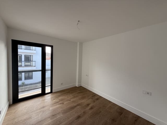 2 soveværelse Lejlighed til salg i Corralejo, La Oliva med swimmingpool garage - € 255.000 (Ref: 9348776)