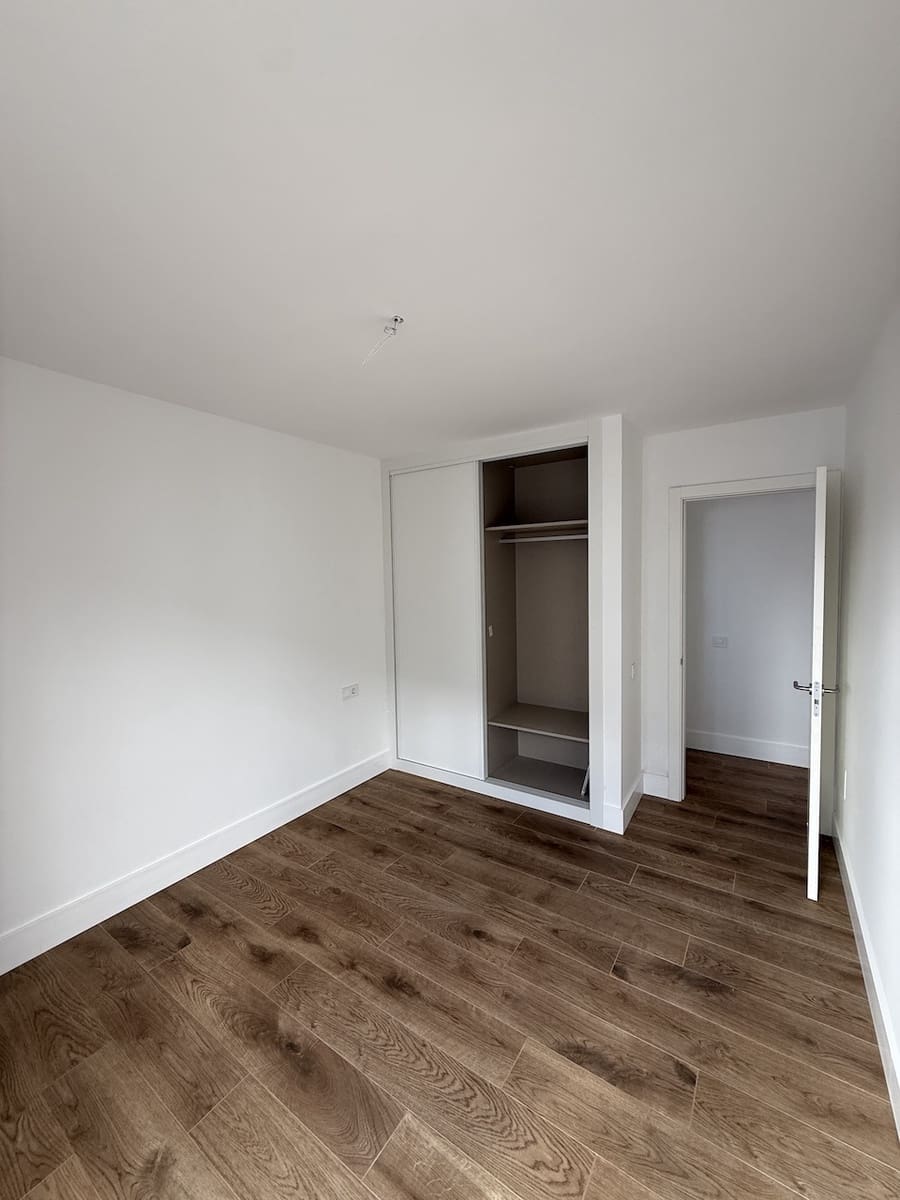 2 sovrum Lägenhet till salu i Corralejo med pool garage - 255 000 € (Ref: 9348776)