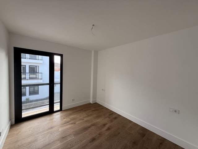 2 sovrum Lägenhet till salu i Corralejo, La Oliva med pool garage - 269 000 € (Ref: 9348776)