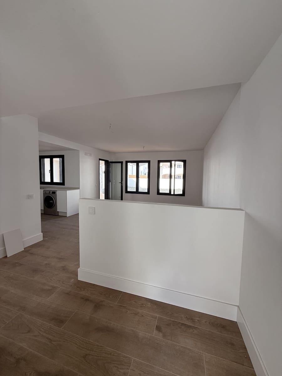 3 soverom Leilighet til salgs i Corralejo med svømmebasseng garasje - € 335 000 (Ref: 9348777)