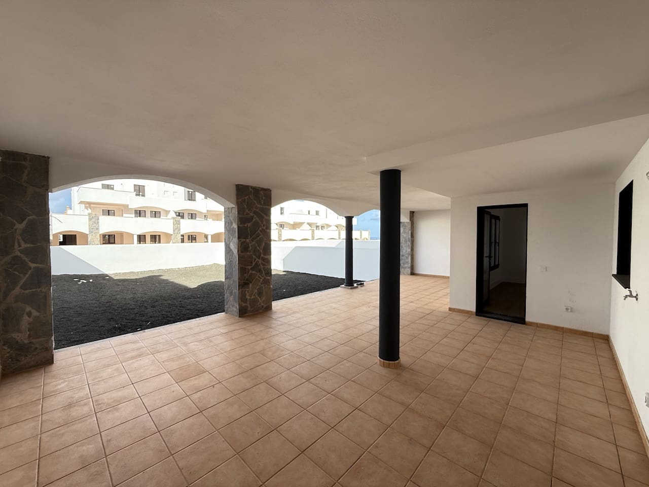 3 soverom Leilighet til salgs i Corralejo med svømmebasseng garasje - € 335 000 (Ref: 9348777)