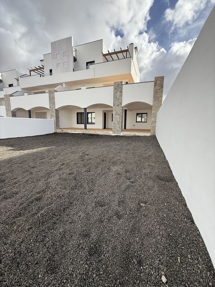 3 soverom Leilighet til salgs i Corralejo med svømmebasseng garasje - € 335 000 (Ref: 9348777)