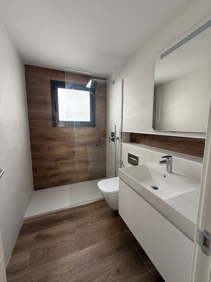 3 bedroom Apartment for sale in Corralejo with pool garage - € 335,000 (Ref: 9348777)