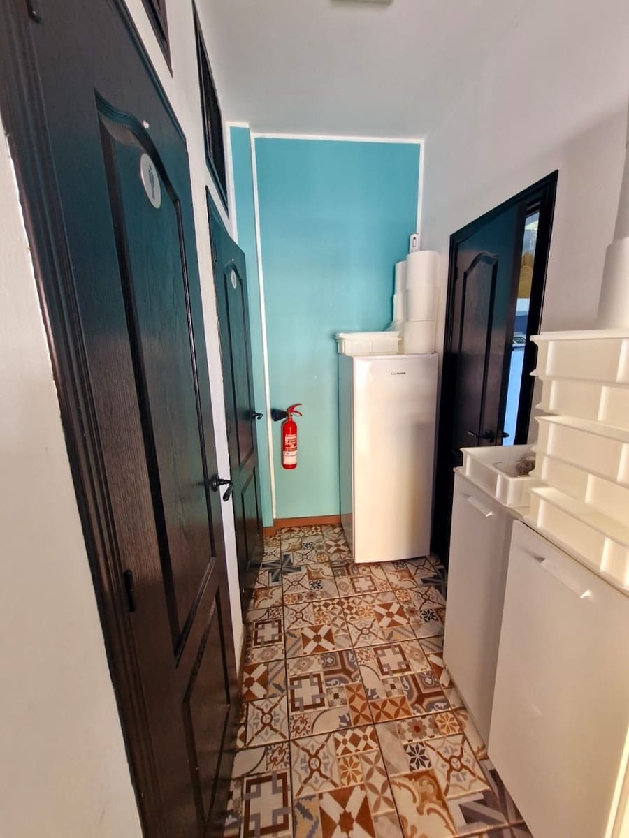 Kommersiell til salgs i Corralejo - € 270 000 (Ref: 9360746)