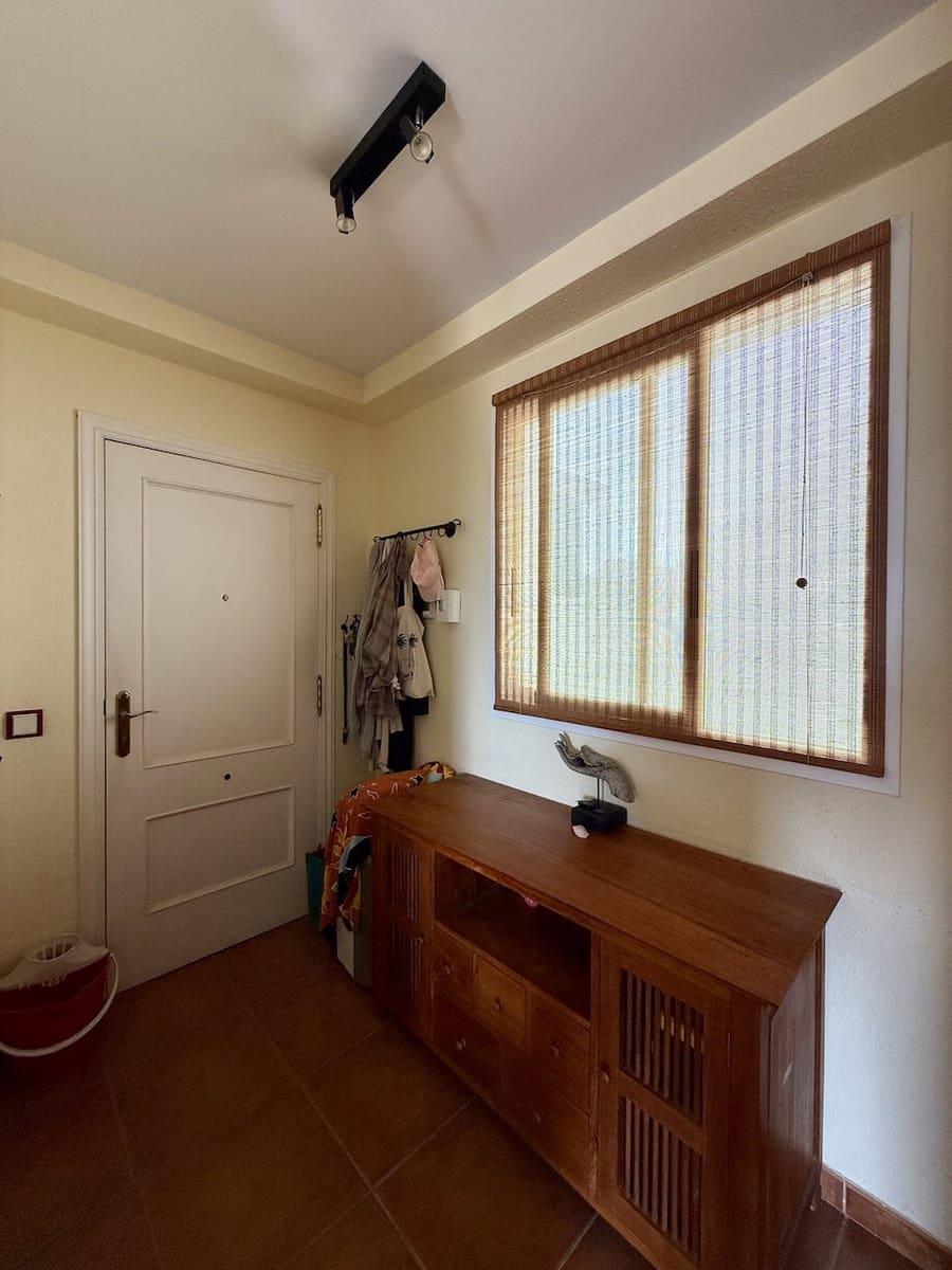 2 bedroom Apartment for sale in Corralejo with garage - € 320,000 (Ref: 9360992)