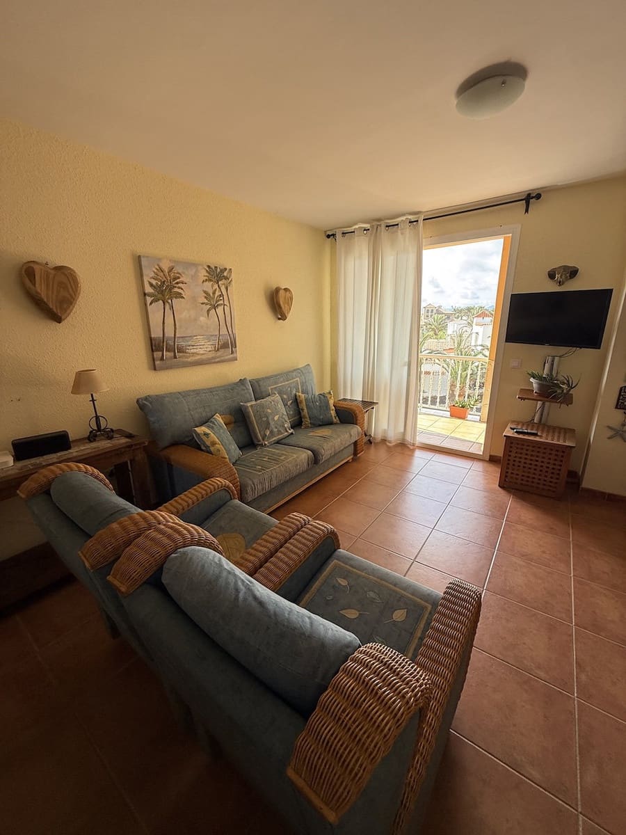 2 bedroom Apartment for sale in Corralejo with garage - € 320,000 (Ref: 9360992)
