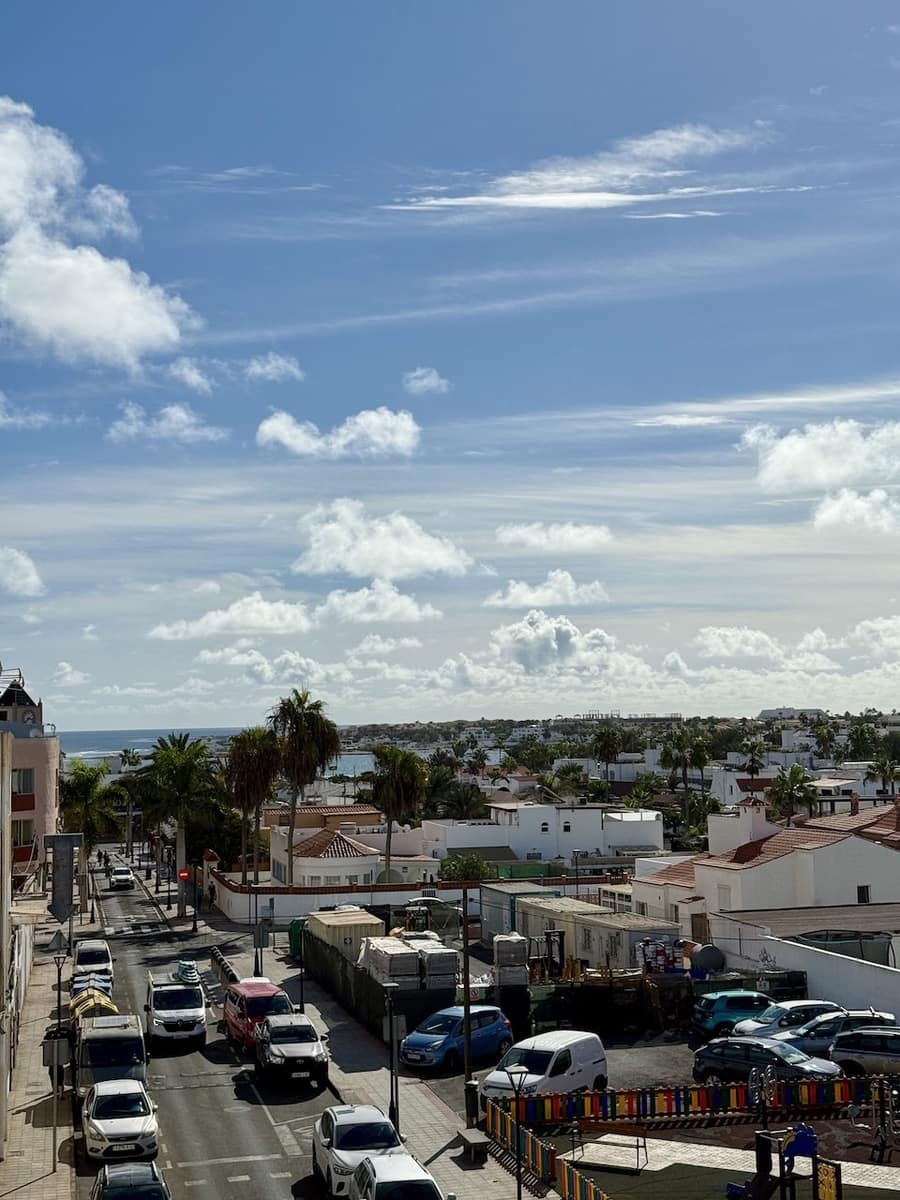 2 bedroom Apartment for sale in Corralejo with garage - € 320,000 (Ref: 9360992)