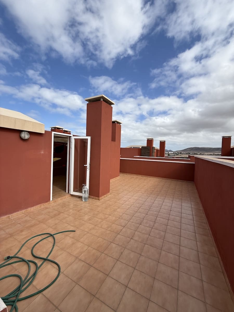 2 Zimmer Apartment zu verkaufen in El Cotillo mit Garage - 320.000 € (Ref: 9444645)