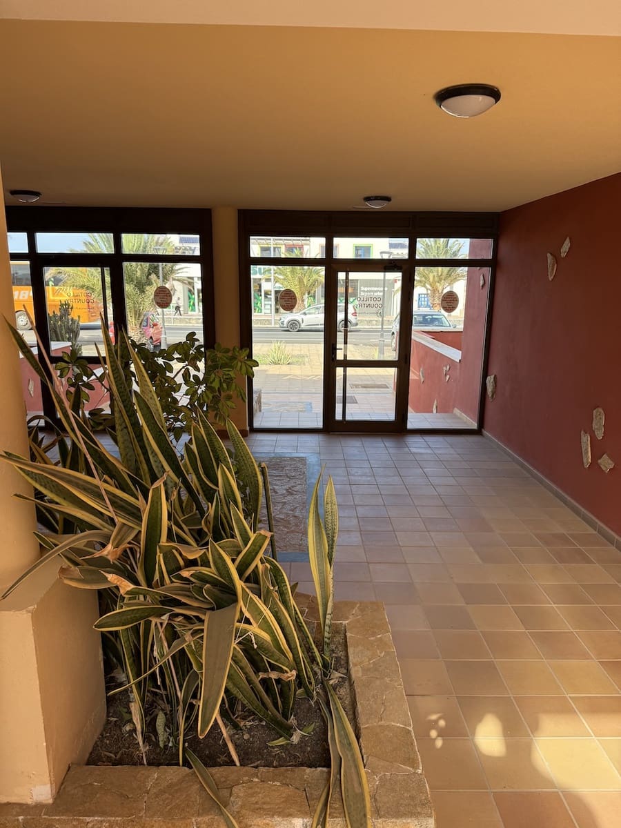 2 Zimmer Apartment zu verkaufen in El Cotillo mit Garage - 320.000 € (Ref: 9444645)