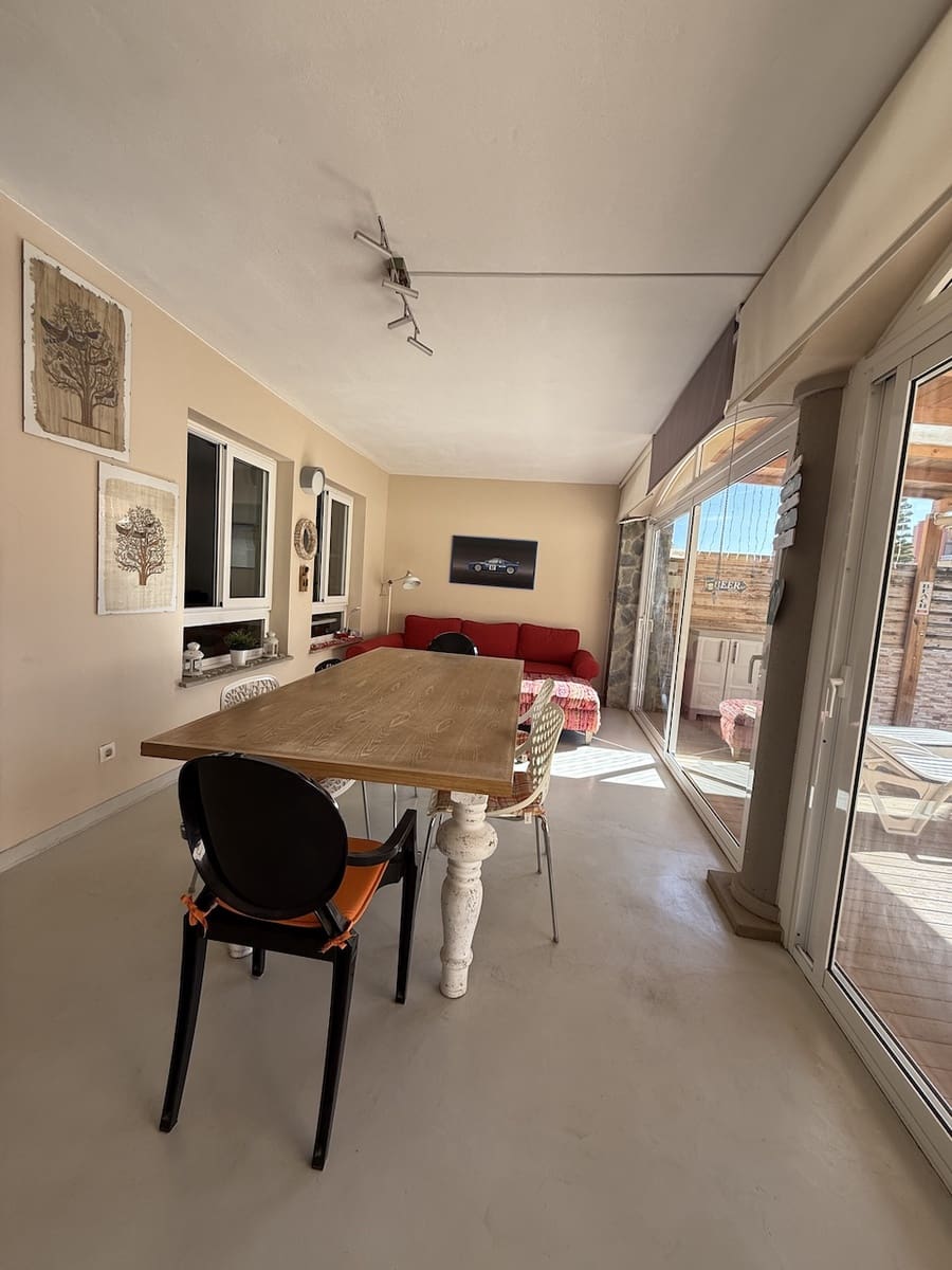 1 bedroom Apartment for sale in Corralejo with pool garage - € 285,000 (Ref: 9487923)