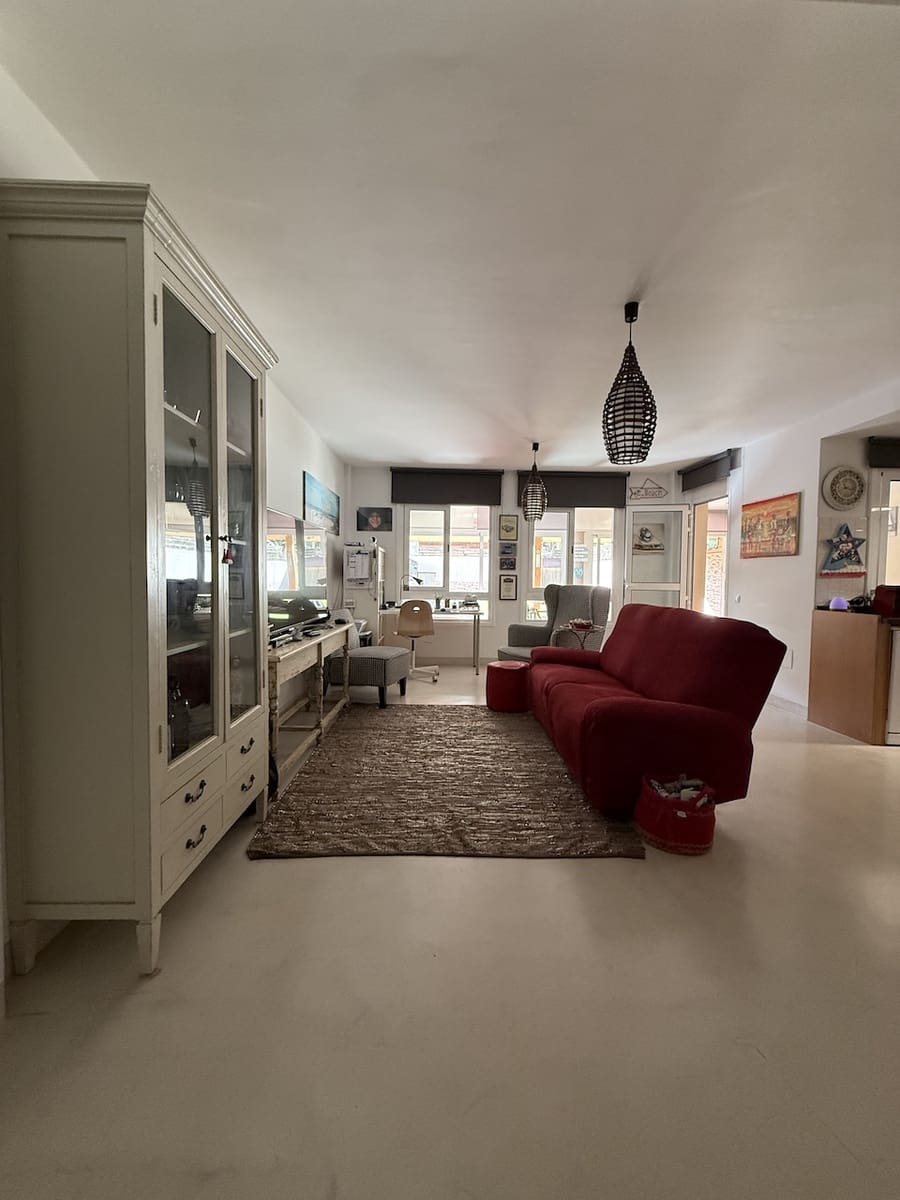 1 bedroom Apartment for sale in Corralejo with pool garage - € 285,000 (Ref: 9487923)