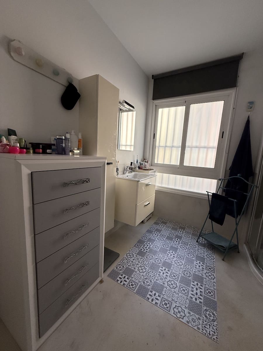 1 bedroom Apartment for sale in Corralejo with pool garage - € 285,000 (Ref: 9487923)