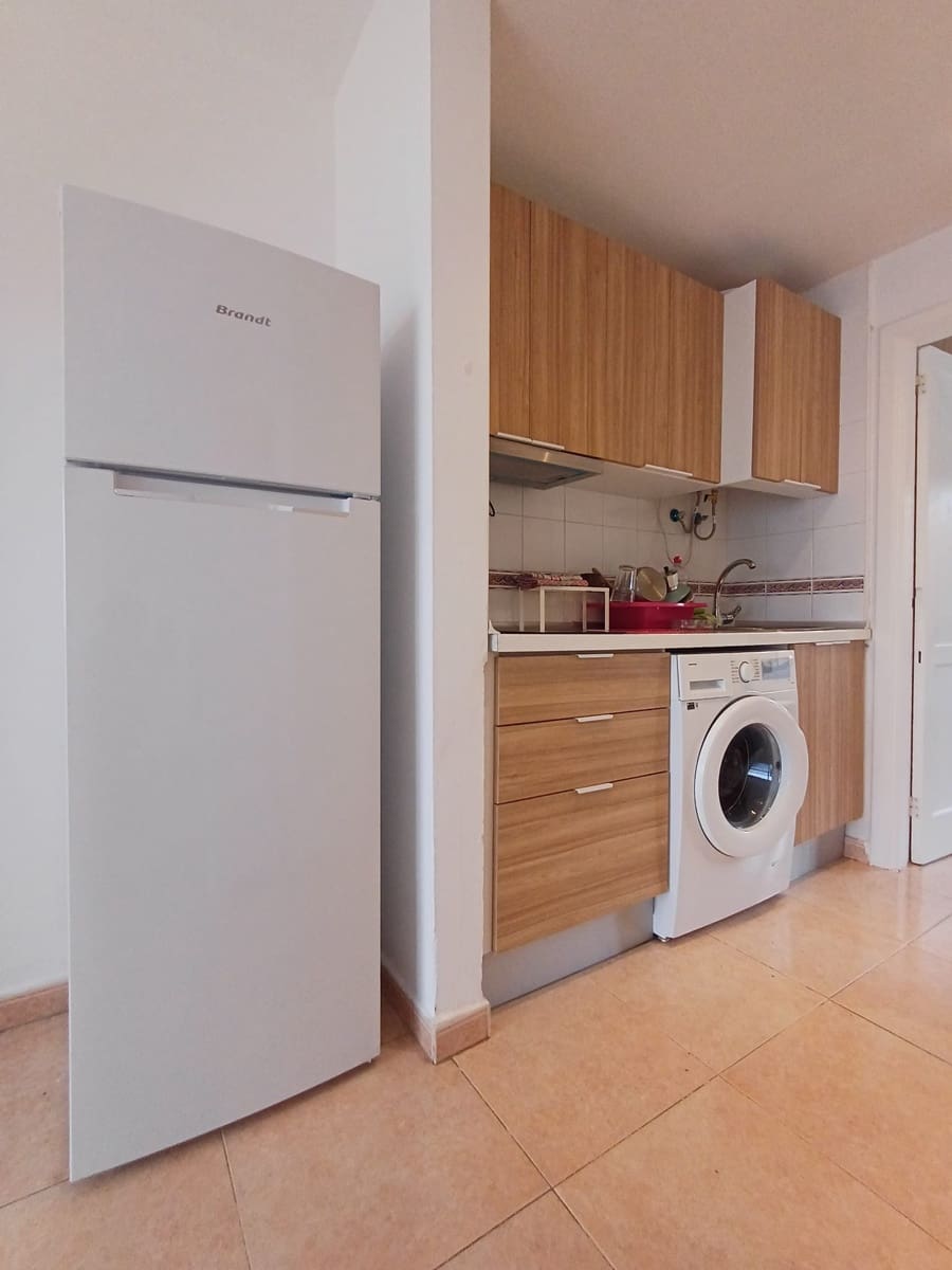 2 bedroom Apartment for sale in Corralejo with pool garage - € 205,000 (Ref: 9500273)