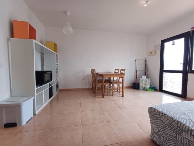 2 sovrum Lägenhet till salu i Corralejo, La Oliva med pool garage - 205 000 € (Ref: 9500273)
