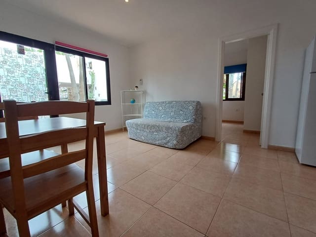 2 sovrum Lägenhet till salu i Corralejo, La Oliva med pool garage - 205 000 € (Ref: 9500273)