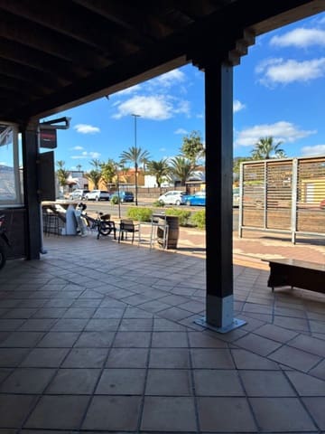 1 makuuhuone Kaupallinen vuokrattavana paikassa Corralejo, La Oliva - 2 600 € (Ref: 9500274)