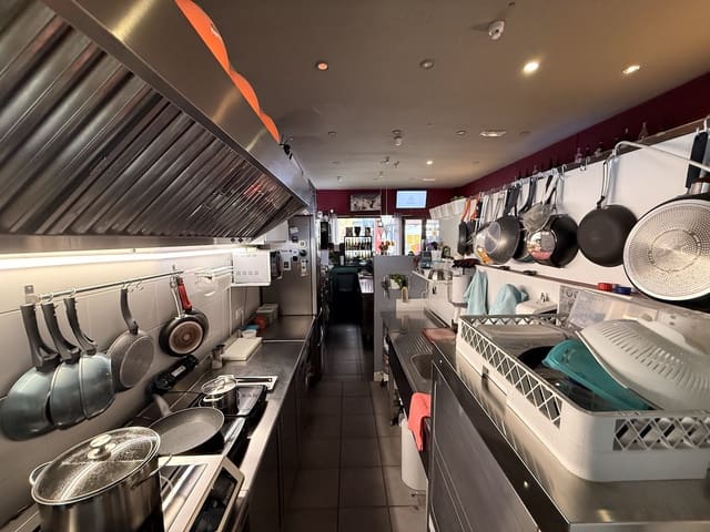 Erhverv til salg i Corralejo, La Oliva med garage - € 175.000 (Ref: 9500707)