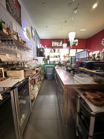 Erhverv til salg i Corralejo, La Oliva med garage - € 165.000 (Ref: 9500707)