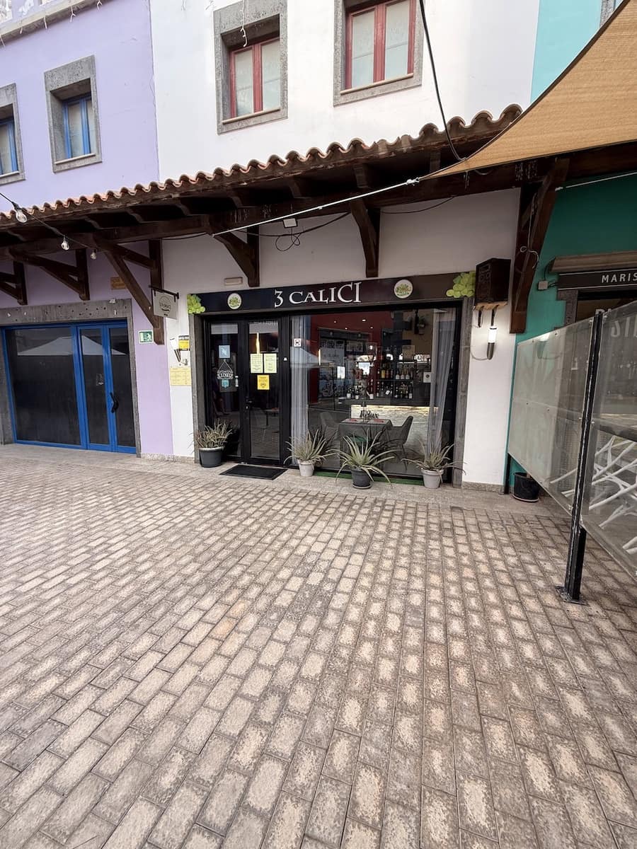 Commercial for sale in Corralejo with garage - € 165,000 (Ref: 9500707)