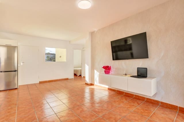 2 Zimmer Apartment zu verkaufen in Corralejo, La Oliva mit Pool - 248.000 € (Ref: 9535228)
