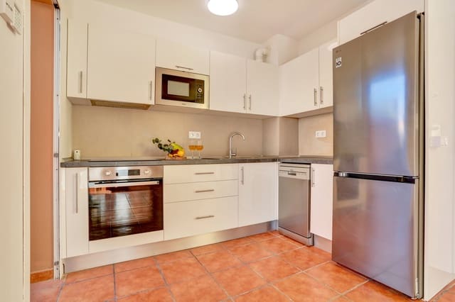 2 Zimmer Apartment zu verkaufen in Corralejo, La Oliva mit Pool - 248.000 € (Ref: 9535228)
