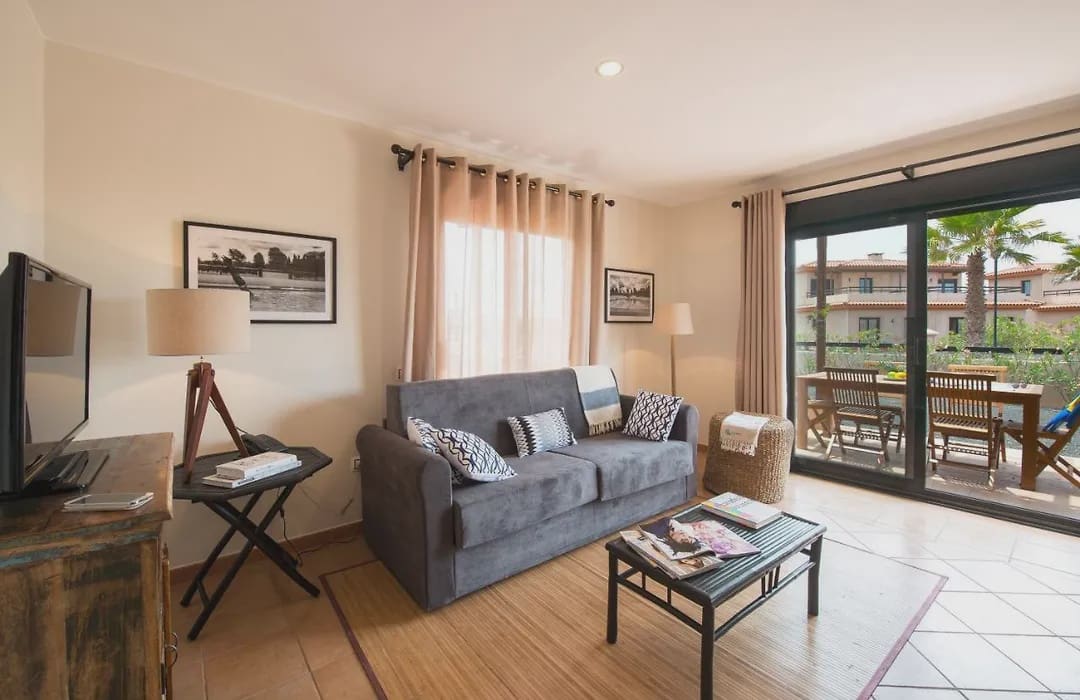 3 bedroom Villa for sale in Lajares with pool garage - € 245,000 (Ref: 9638874)