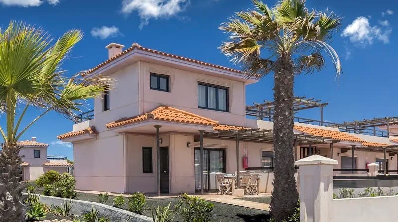 2 bedroom Villa for sale in Lajares with pool garage - € 205,000 (Ref: 9638875)