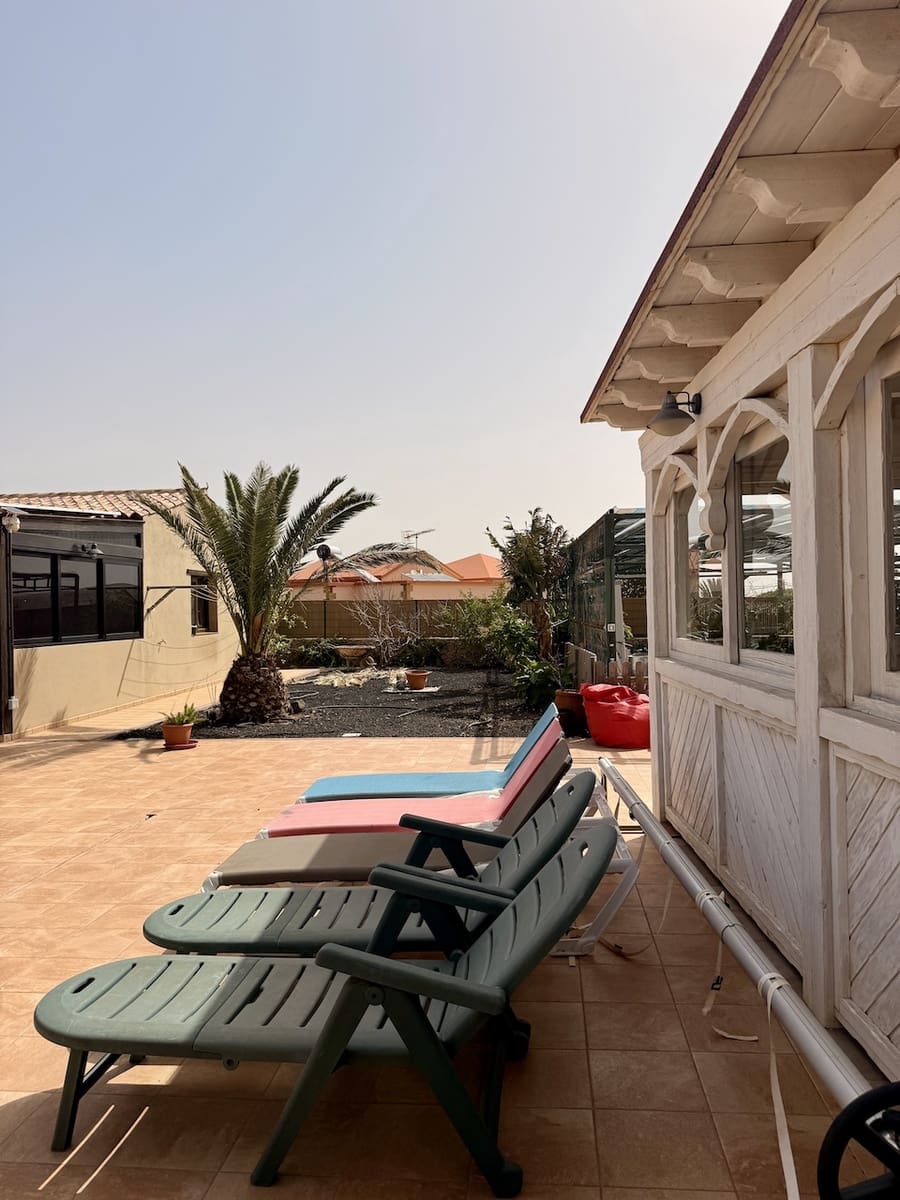 4 makuuhuone Huvila myytävänä paikassa Casillas del Angel mukana uima-altaan 
autotalli - 600 000 € (Ref: 9685890)