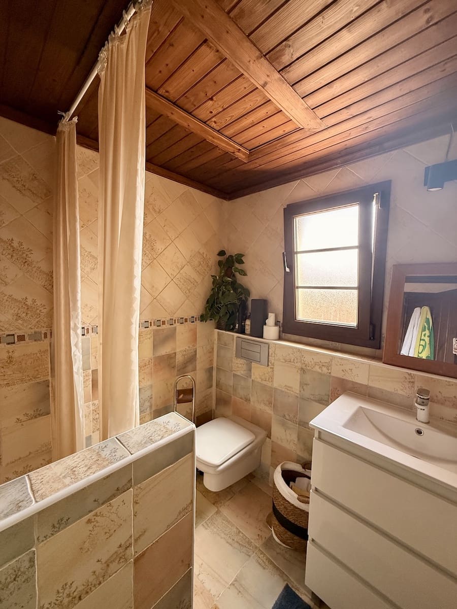 4 makuuhuone Huvila myytävänä paikassa Casillas del Angel mukana uima-altaan 
autotalli - 600 000 € (Ref: 9685890)