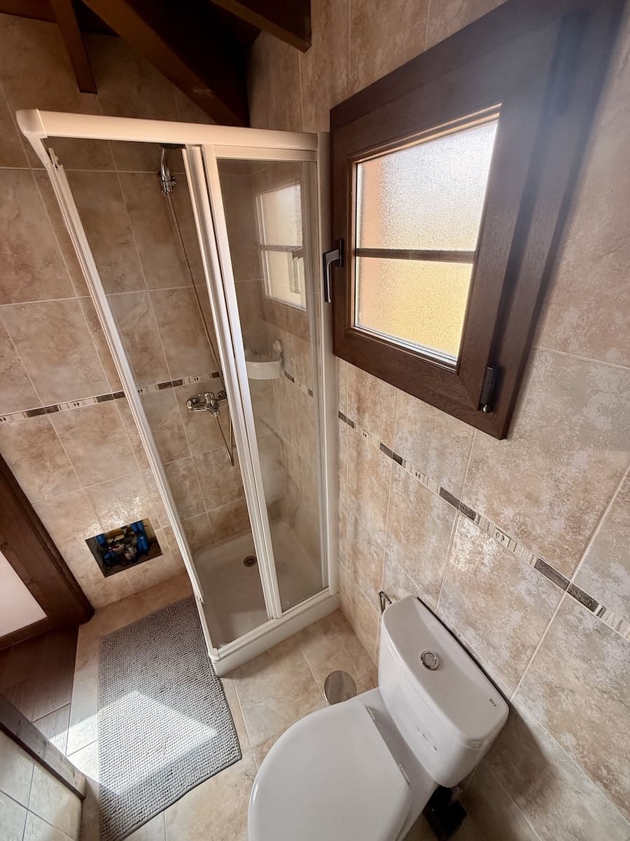 4 makuuhuone Huvila myytävänä paikassa Casillas del Angel mukana uima-altaan 
autotalli - 600 000 € (Ref: 9685890)