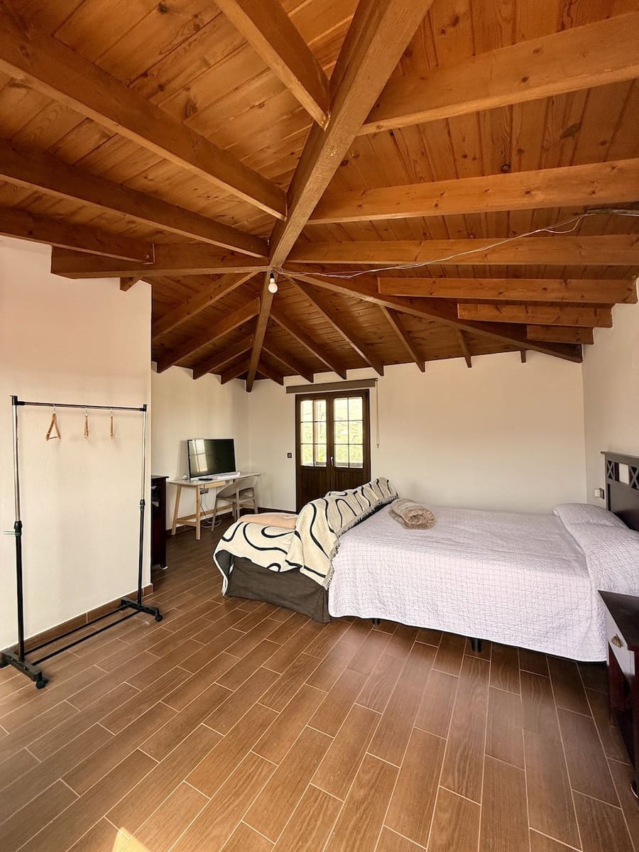 4 soveværelse Villa til salg i Casillas del Angel med swimmingpool garage - € 550.000 (Ref: 9685890)