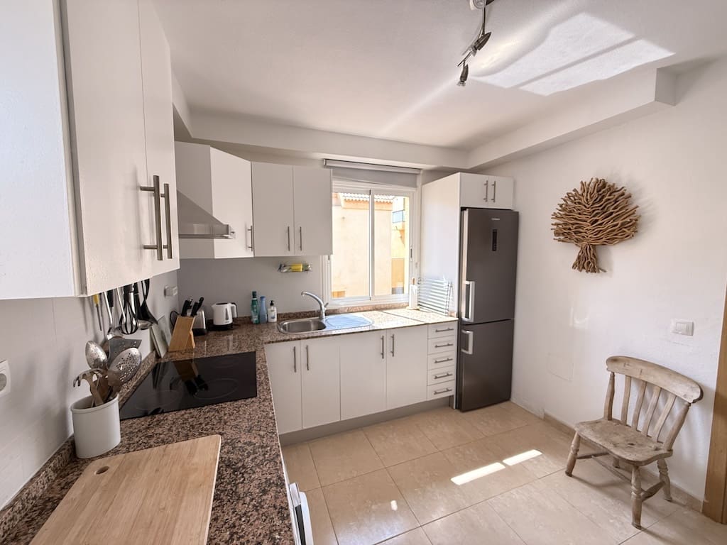 2 bedroom Apartment for sale in Corralejo with pool - € 349,000 (Ref: 9723592)