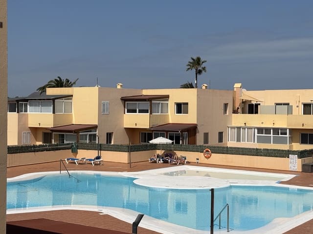 2 Zimmer Apartment zu verkaufen in Corralejo, La Oliva mit Pool - 349.000 € (Ref: 9723592)