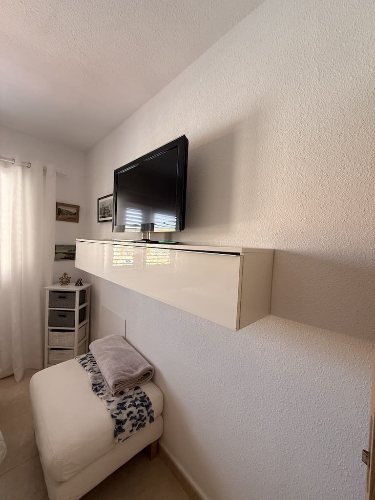 2 bedroom Apartment for sale in Corralejo with pool - € 349,000 (Ref: 9723592)