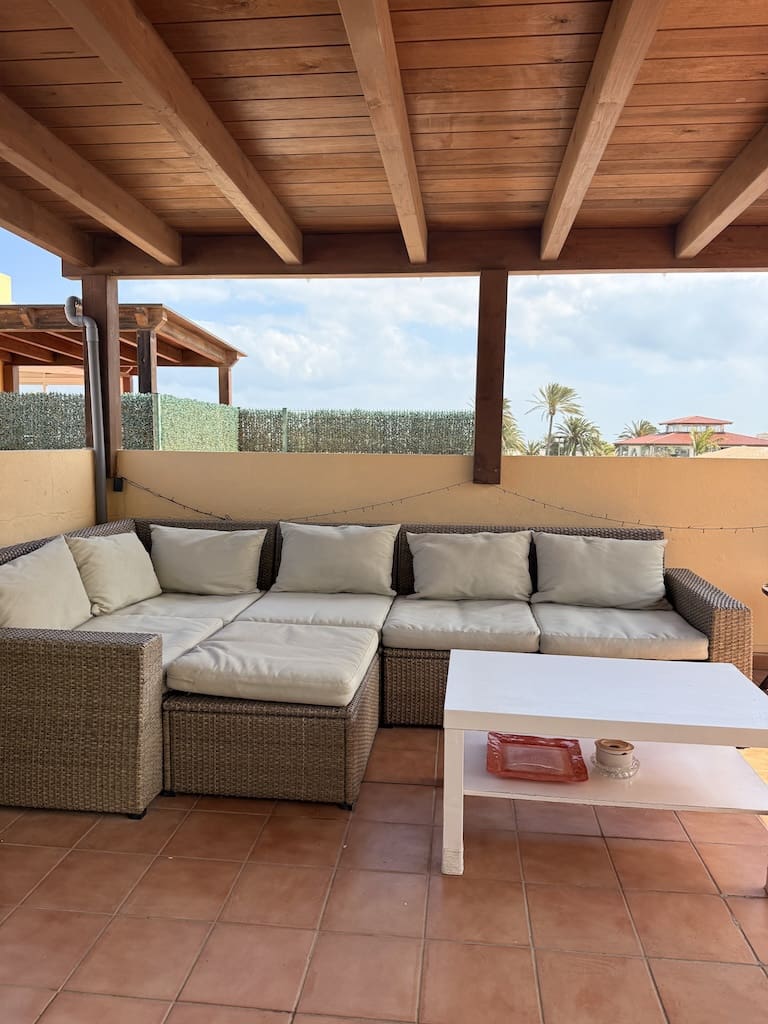 2 bedroom Apartment for sale in Corralejo with pool - € 349,000 (Ref: 9723592)