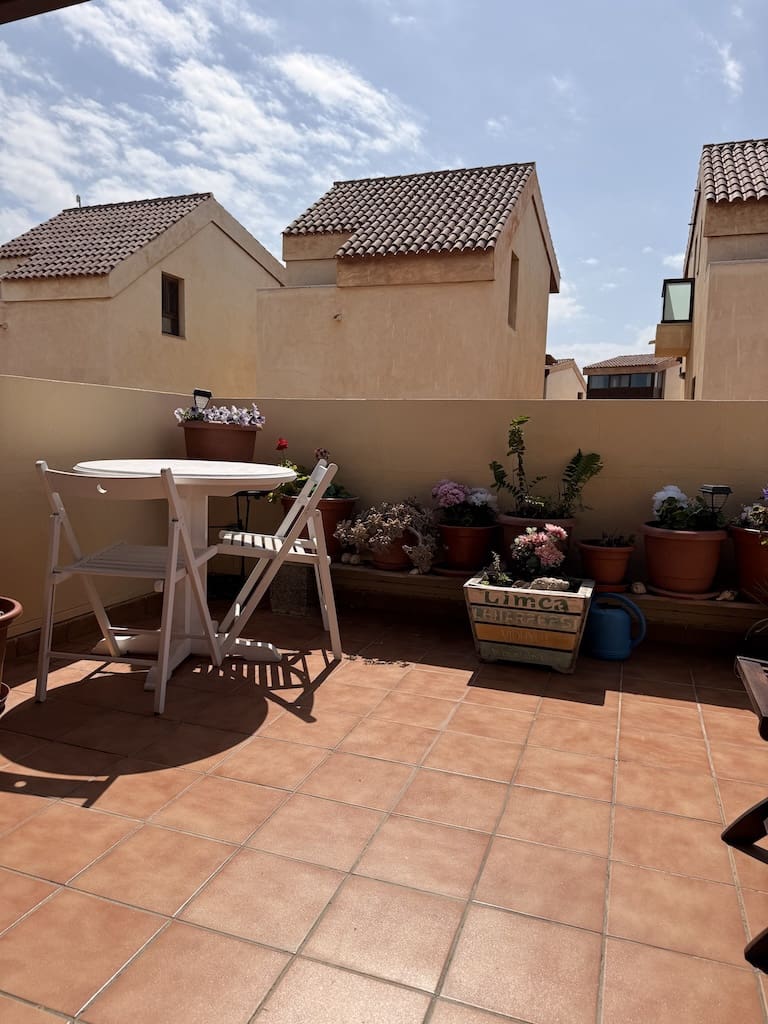 2 bedroom Apartment for sale in Corralejo with pool - € 349,000 (Ref: 9723592)