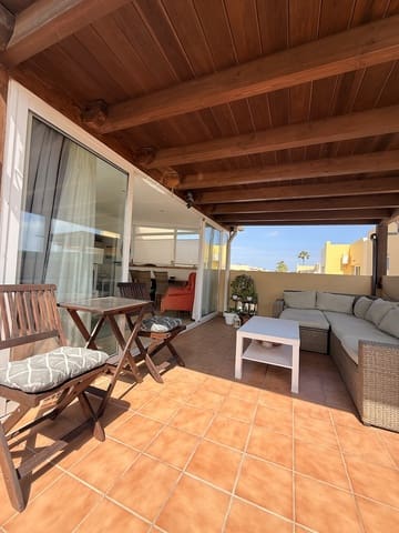 2 Zimmer Apartment zu verkaufen in Corralejo, La Oliva mit Pool - 349.000 € (Ref: 9723592)
