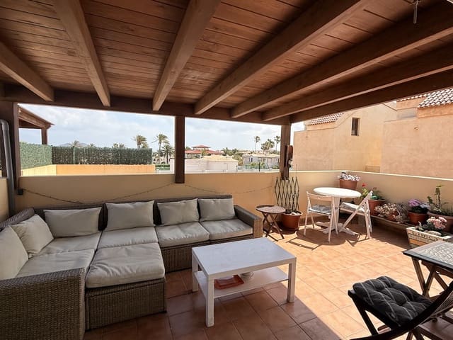 2 Zimmer Apartment zu verkaufen in Corralejo, La Oliva mit Pool - 349.000 € (Ref: 9723592)
